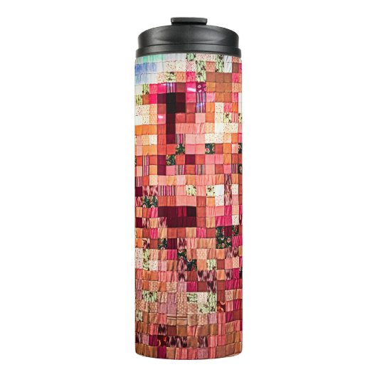 Cheung--Gebäude Thermosbecher (Vorderseite)