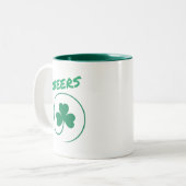 Chever Clover Kleeblatt Irish Green St Patricks Da Zweifarbige Tasse (Vorderseite Links)