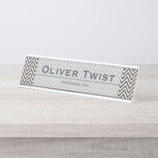 Chevron Grey Green and Cream Custom Schreibtischnamensplakette (Vorderseite )