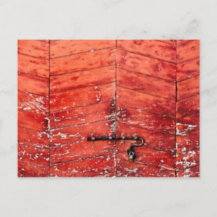 Chevron-Muster-Effekt auf vintage roter Tür Postkarte