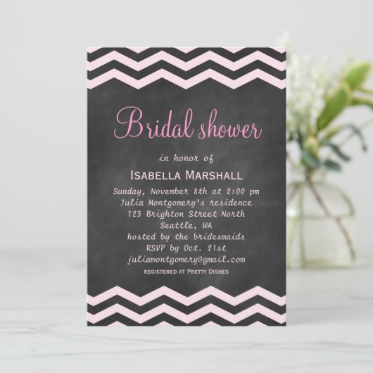 Chevrons über Chalk Bridal Dusche Einladung (Stehend Vorderseite)