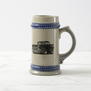 Chevy Belair schwarzes frisiertes Auto 1957 Bierglas