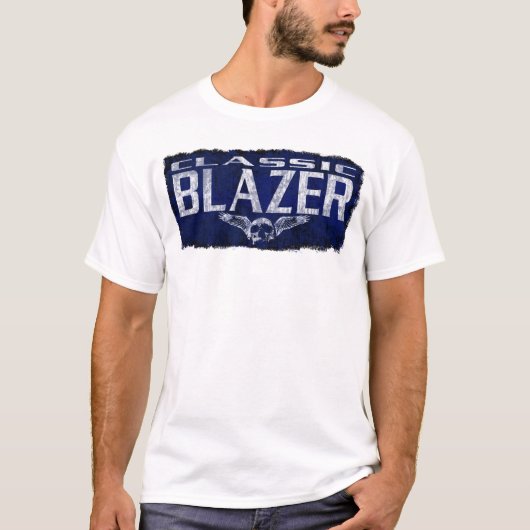 Chevy Blazer blauer Klassiker Winged Schädel T-Shirt (Vorderseite)