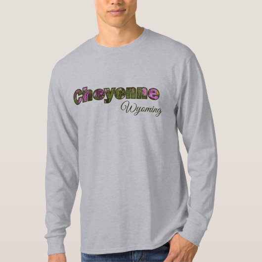 Cheyenne Wyoming Spring Wild Blume Typografie T-Shirt (Vorderseite)