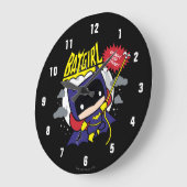 Chibi Batgirl bereit zum Handeln Große Wanduhr (Winkel)