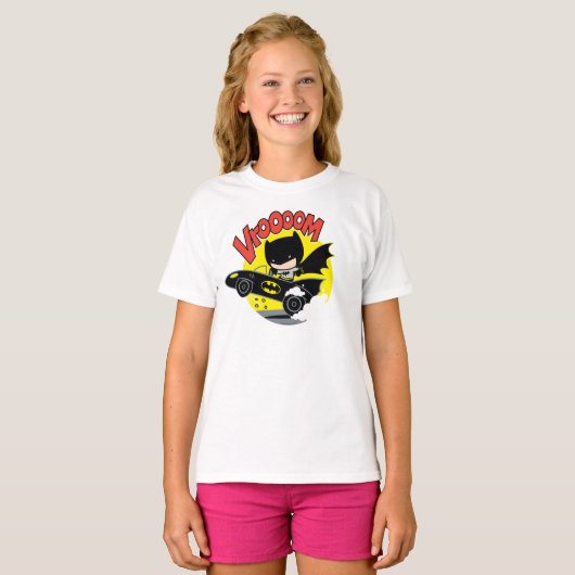 Chibi Batman im Batmobile T-Shirt (Vorne ganz)