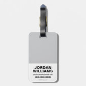 Chibi Batman skaliert die Stadt Gepäckanhänger (Rückseite vertikal)