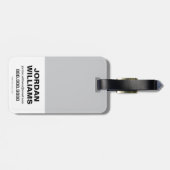 Chibi Batman skaliert die Stadt Gepäckanhänger (Rückseite horizontal)