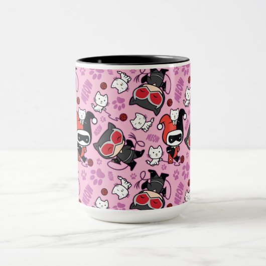 Chibi Catwoman, Harley Quinn & Kittens Pattern Tasse (Zentrum)