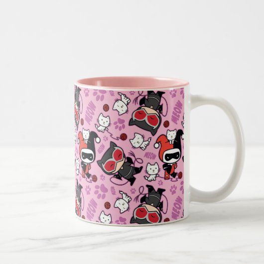 Chibi Catwoman, Harley Quinn & Kittens Pattern Zweifarbige Tasse (Rechts)