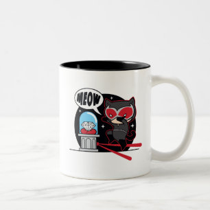 Chibi Catwoman stiehlt einen Diamanten Zweifarbige Tasse