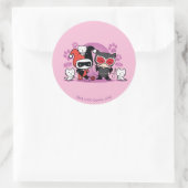 Chibi Harley Quinn & Chibi Catwoman mit Katzen Runder Aufkleber (Tasche)