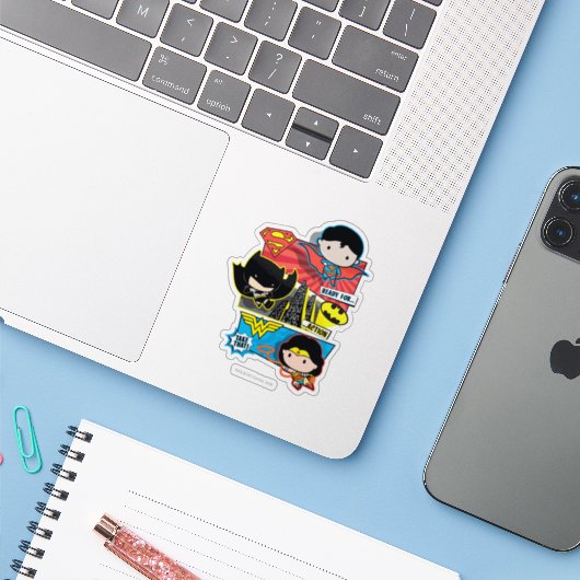 Chibi Heroes bereit zum Handeln! Aufkleber (Laptop mit iPhone)