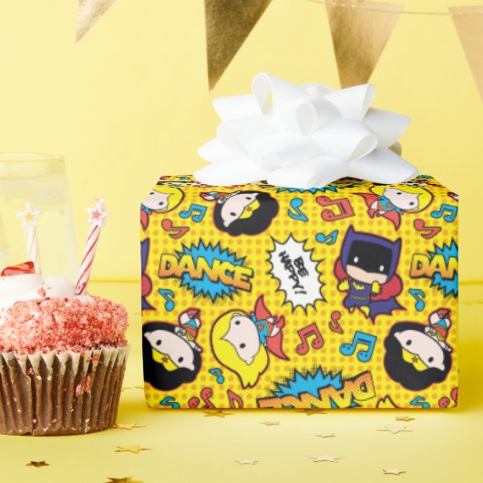 Chibi Heroine Dance Pattern Geschenkpapier (Geburtstagsparty)