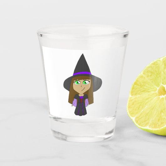 Chibi-Hexe Schnapsglas (Vorderseite)