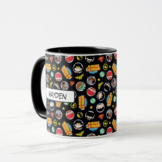 Chibi Justice League Heroes and Logos Pattern Tasse (Vorderseite Links)