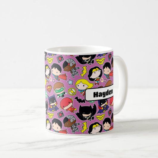 Chibi Justice League Pattern auf Lila Kaffeetasse (VorderseiteRechts)