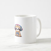 Chibi Kawaii Sloth Gamer � Cute Funny Animal with  Kaffeetasse (VorderseiteRechts)