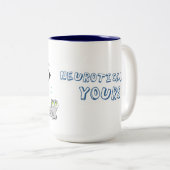 Chibi schäumend u. Germaine-Tasse Zweifarbige Tasse (VorderseiteRechts)