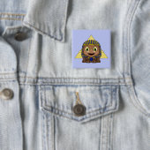 Chibi Sphinx mit Pyramiden Button (Beispiel)