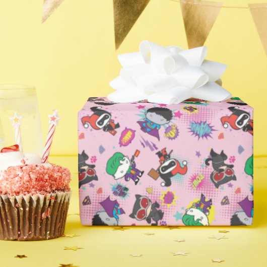 Chibi Super Villain Action Pattern Geschenkpapier (Geburtstagsparty)