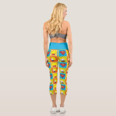 Chibi Supergirl Character Umrundung Capri Leggings (Rückseite)