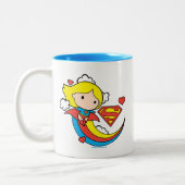 Chibi Supergirl Flying Rainbow Zweifarbige Tasse (Links)