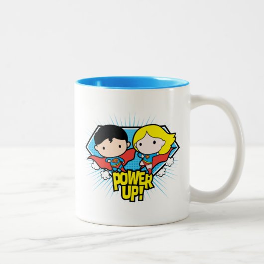Chibi Superman & Chibi Supergirl Power Up! Zweifarbige Tasse (Rechts)