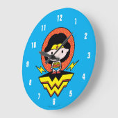 Chibi Wonder Woman mit Polka Docks und Logo Große Wanduhr (Winkel)