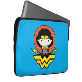 Chibi Wonder Woman mit Polka Docks und Logo Laptopschutzhülle (Vorne Rechts)