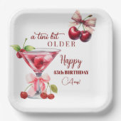 Chic A Tini Bit Older Cherry Martini 45th Birthday Pappteller (Vorderseite)