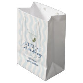 Chic a tini one boy baby dusche mittlere geschenktüte (Vorderseite Schrägansicht)