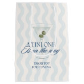 Chic a tini one boy baby dusche mittlere geschenktüte (Rückseite)