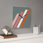 Chic Abstrakt Geometric Stripes Mosaikkunstmuster Quadratische Wanduhr<br><div class="desc">Schönes,  zeitgenössisches dunkelrosa,  violette Taupe,  Rostorange,  elfenbeinfarbenes diagonales Streifen Muster auf einem grünen grauen Hintergrund. Verziertes,  elegantes,  stilvolles und eklektisches Design für die extravagante künstlerische Mode,  die künstlerische Modediva,  den beliebten angesagten Trendsetter,  den Vintagen Retro-Kunststil und den abstrakten geometrischen Motiv-Liebhaber.</div>