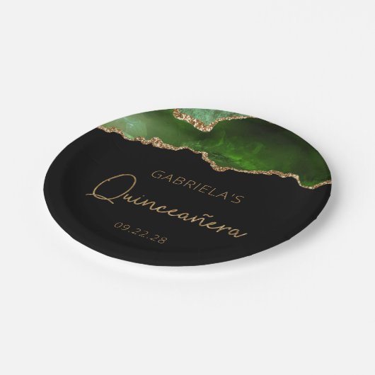 Chic Agate Geode Green Gold Quinceañera Pappteller (Schrägansicht)