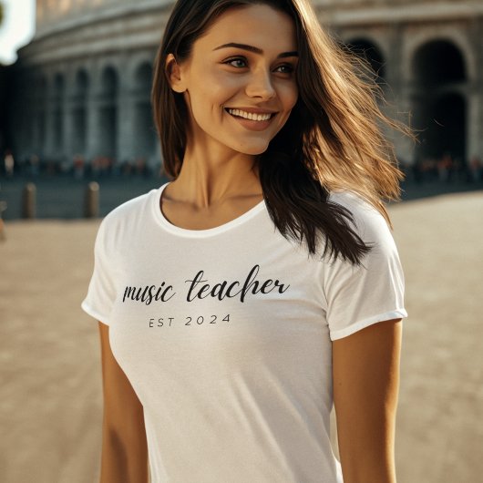 Chic and Simple Music Teacher Est Minimale Skripte T-Shirt