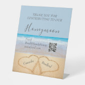 Chic Beach Hochzeit 2 Herz im Sand Sockelschild (Vorderseite)