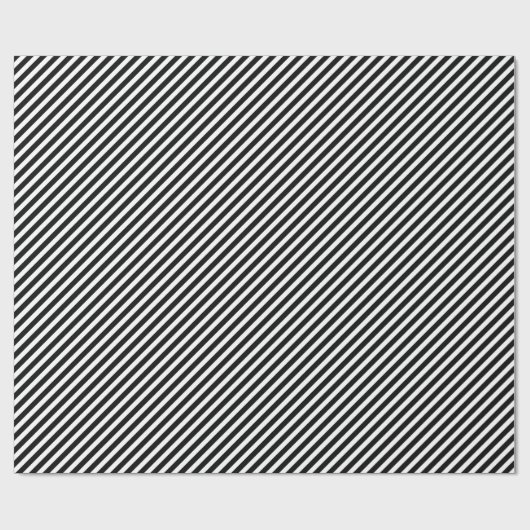 Chic Black and White Diagonal Stripes Muster Geschenkpapier (Flach)
