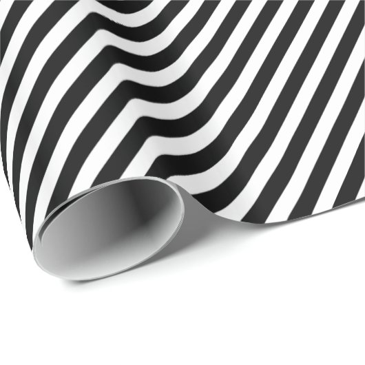 Chic Black and White Diagonal Stripes Muster Geschenkpapier (Rolleneckpunkt)