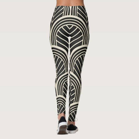 Chic Black and White Geometric Seamless Pattern Leggings (Rückseite)