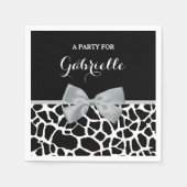 Chic Black and White Giraffe Print Silver Gray Bow Serviette (Vorderseite)