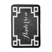 Chic Black and White Greek Key Custom Monogram Badematte (Vorderseite Vertikal)