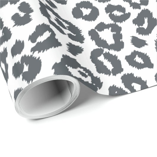 Chic Black and White Leopard Print Pattern Geschenkpapier (Rolleneckpunkt)