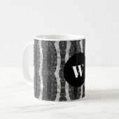 Chic Black and White Ornamental Mit Monogramm Kaffeetasse (Vorderseite Links)