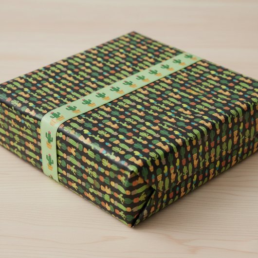 Chic Black Cactus Wrapping Paper Geschenkpapier