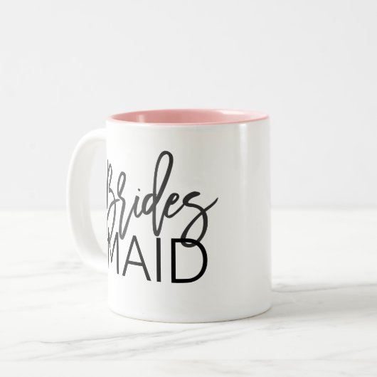 Chic Black Calligraphy Bridesmaid Zweifarbige Tasse (Vorderseite Links)