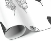 Chic Black Feathers Geburtstag Geschenkpapier (Rolleneckpunkt)