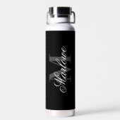 Chic Black Gray Monogram Calligraphy Trinkflasche (Rückseite)