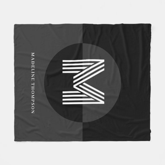 Chic Black Gray White Geometric Modern Monogram Fleecedecke (Vorderseite (Horizontal))