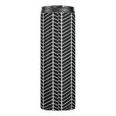Chic Black Herringbone Zickzack Zig Zag Monogram Thermosbecher (Rückseite)